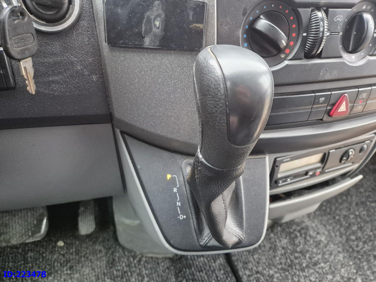 Minibus, Passenger van MERCEDES-BENZ Sprinter 518 - VIP - 20-seater: picture 12