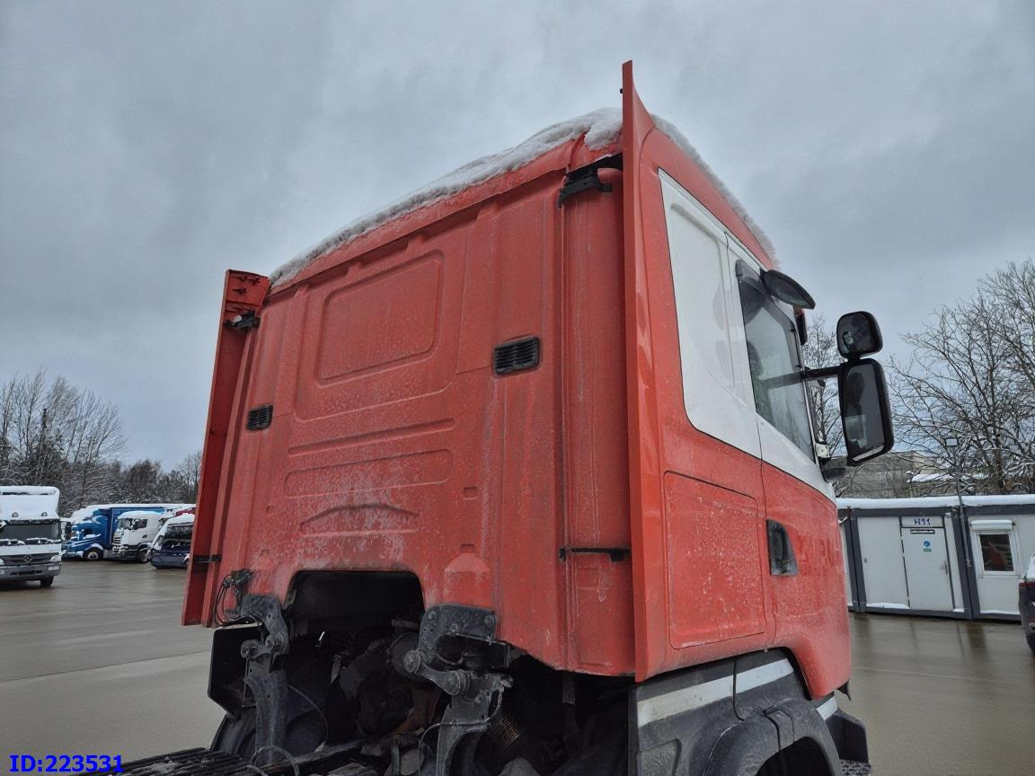 SCANIA R520 V8 6×2 10 tyre - Cab chassis truck: picture 5 SCANIA R520 V8 6×2 10 tyre - Cab chassis truck: picture 5