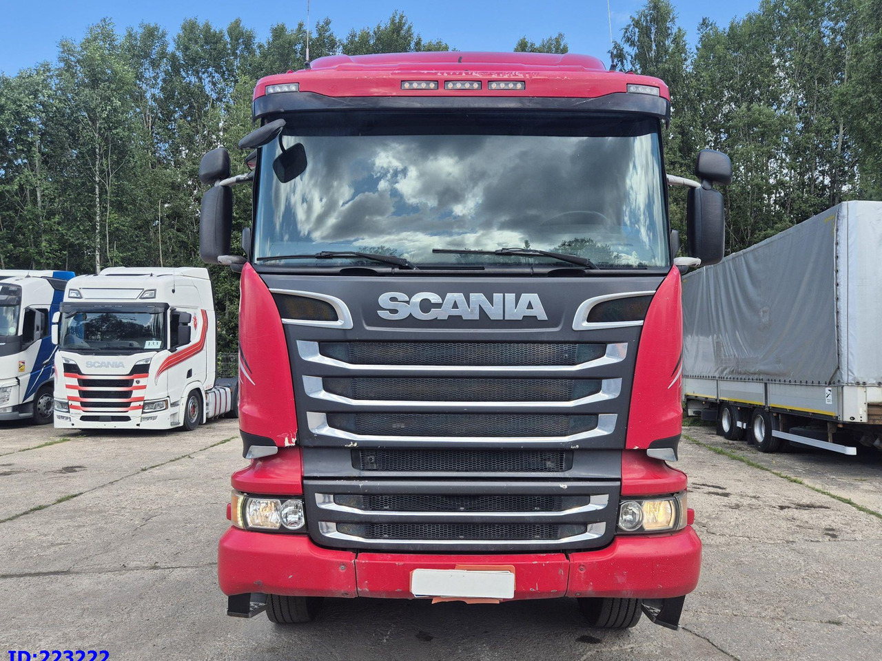 SCANIA R620 - 8x4 - Steering axle - Cab chassis truck: picture 2 SCANIA R620 - 8x4 - Steering axle - Cab chassis truck: picture 2