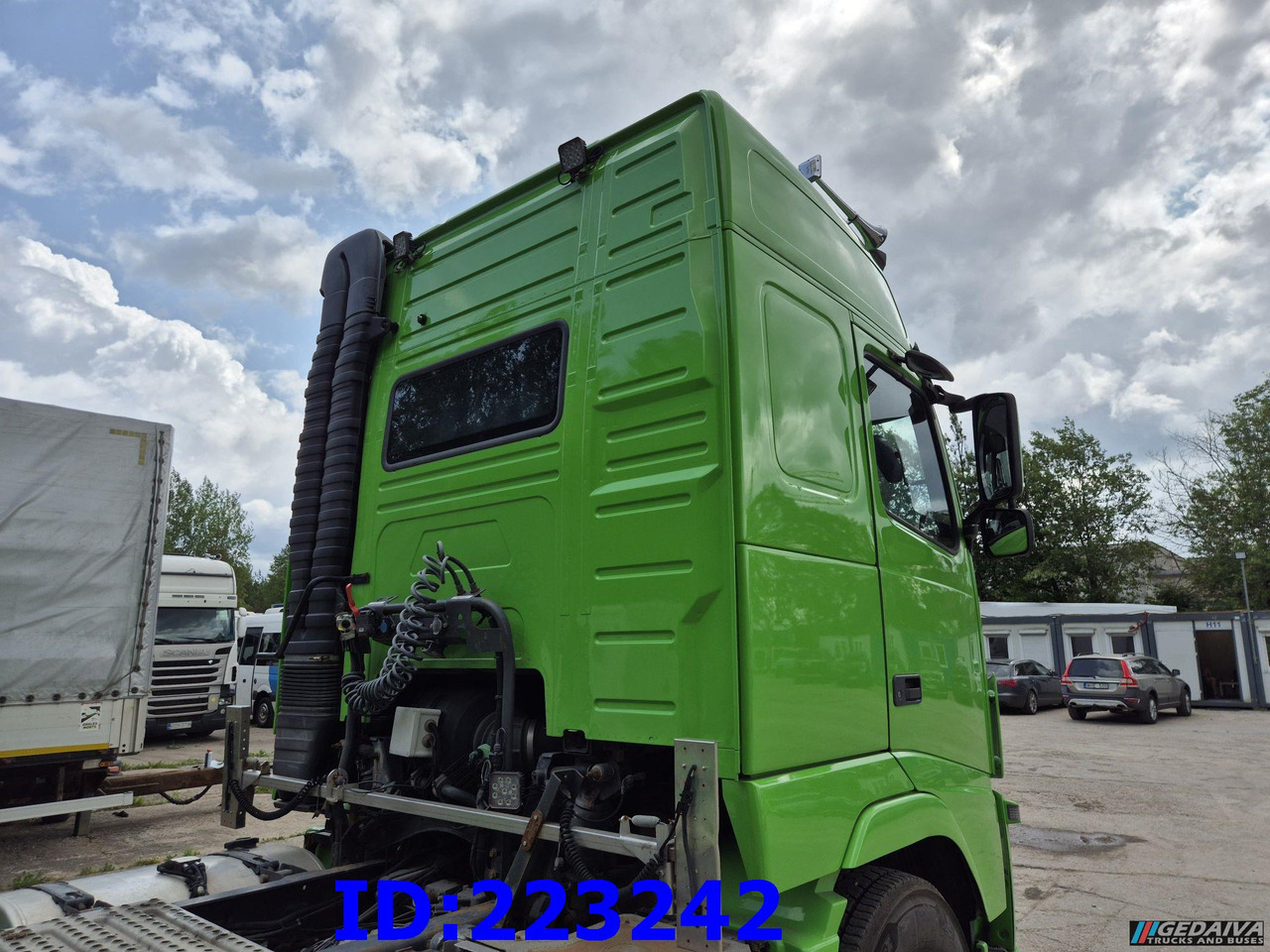 VOLVO FH13 6x2 - 538t km ONLY - Manual Hydraulics Euro5 - Tractor unit: picture 4 VOLVO FH13 6x2 - 538t km ONLY - Manual Hydraulics Euro5 - Tractor unit: picture 4