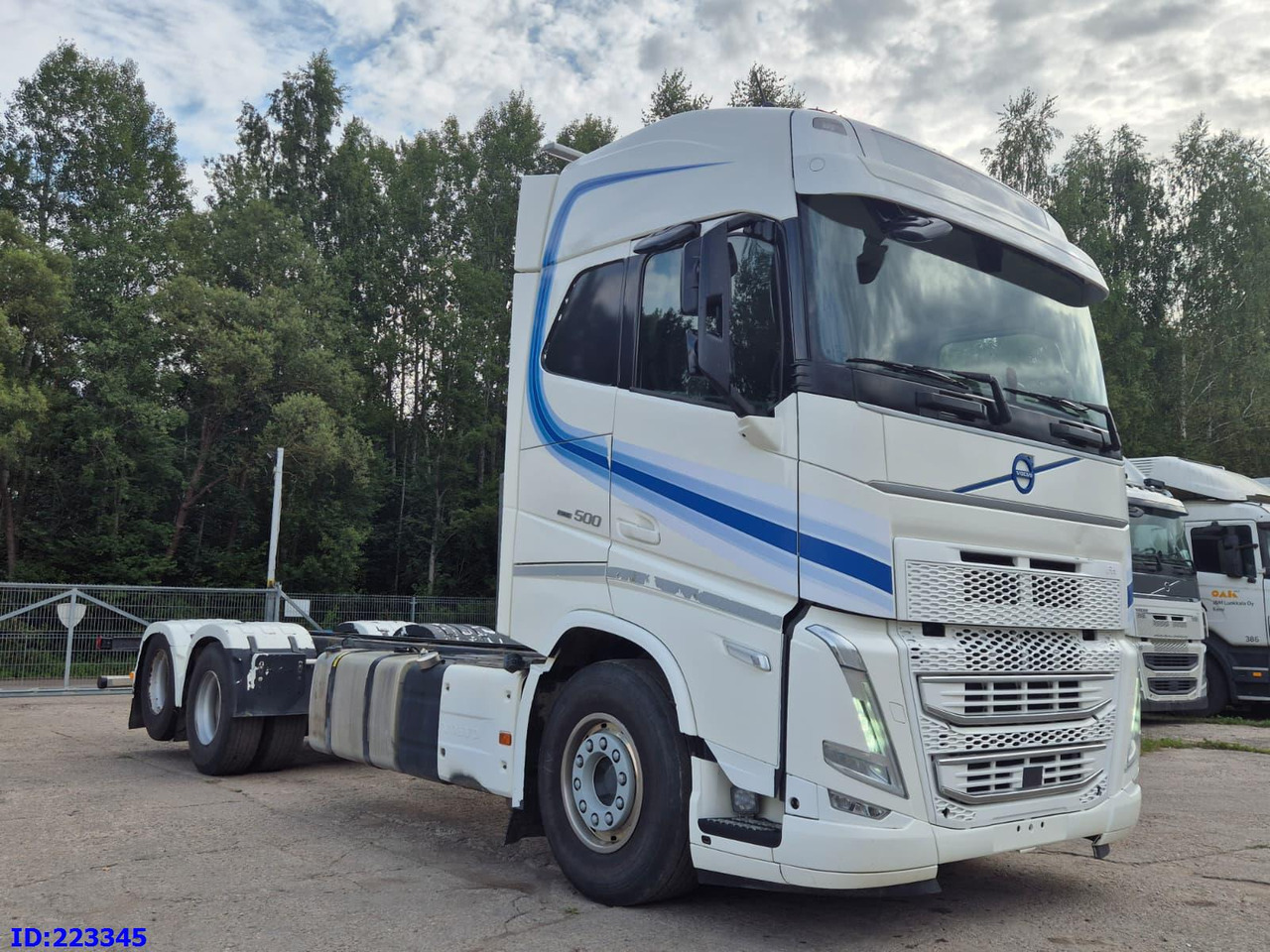 VOLVO FH13 500HP 6x2 10 tyre - New generation - Cab chassis truck: picture 4 VOLVO FH13 500HP 6x2 10 tyre - New generation - Cab chassis truck: picture 4