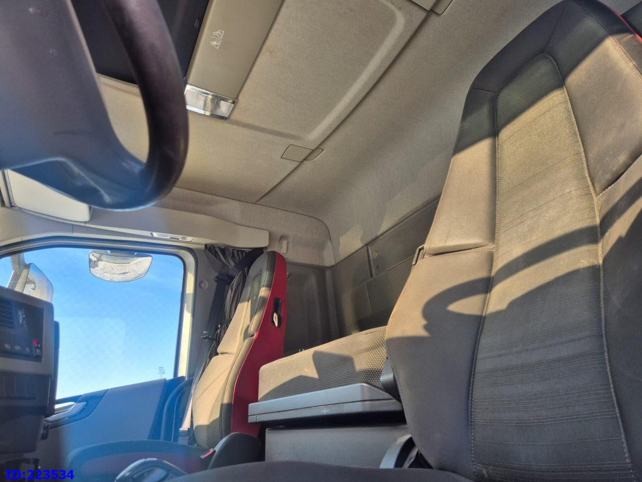 Cab chassis truck VOLVO FH13 500HP 6x2: picture 10