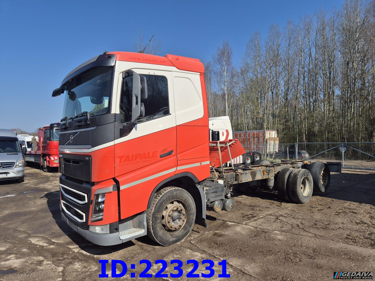 VOLVO FH13 540HP 6X2 Euro6 - Cab chassis truck: picture 1 VOLVO FH13 540HP 6X2 Euro6 - Cab chassis truck: picture 1