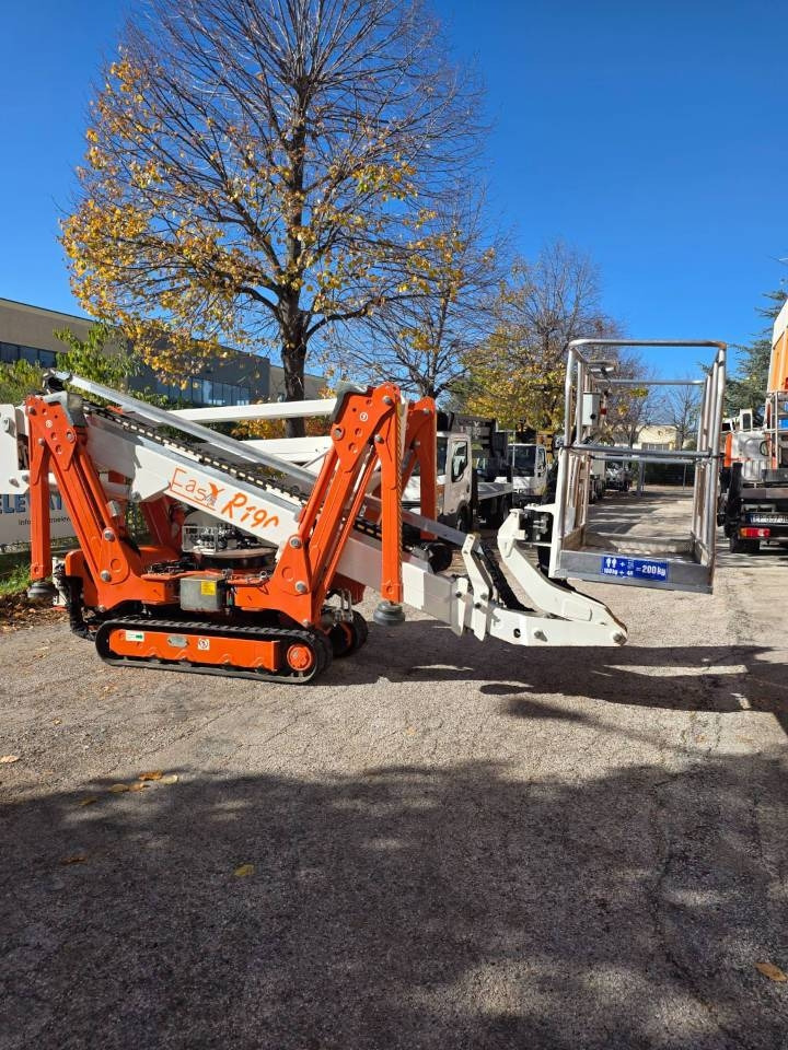 Aerial platform EasyLift R 190: picture 1