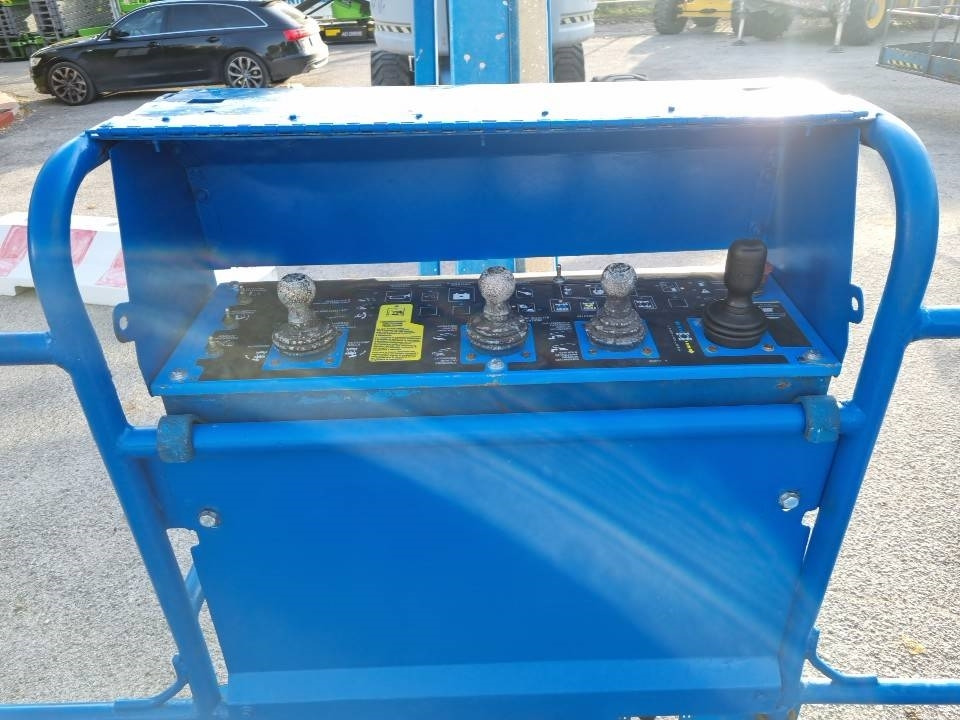 Genie Z 80/60 - Articulated boom: picture 5 Genie Z 80/60 - Articulated boom: picture 5