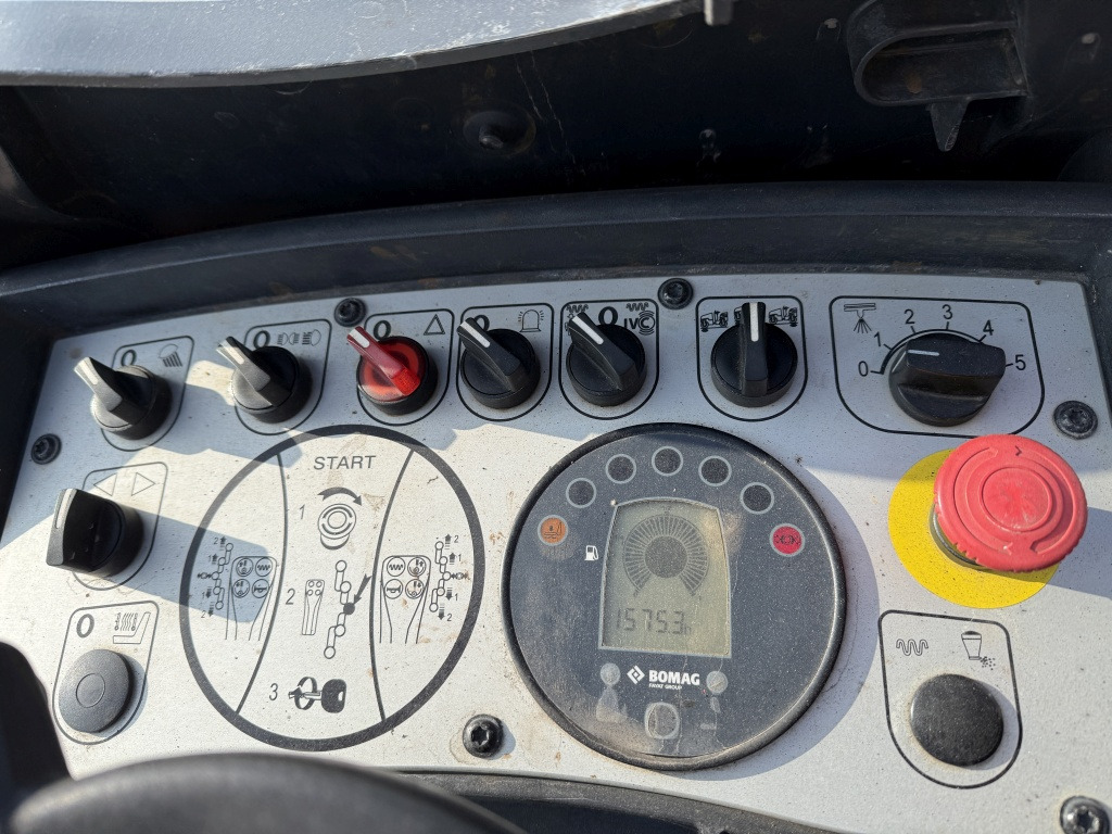 Road roller Bomag BW 100 AD-5 (111811): picture 9