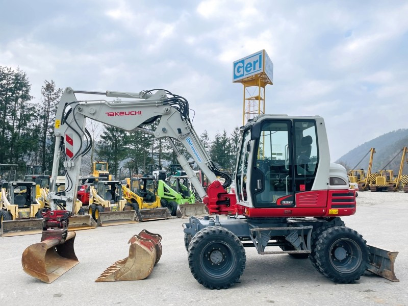Takeuchi TB295W (3750) - Wheel excavator: picture 1 Takeuchi TB295W (3750) - Wheel excavator: picture 1