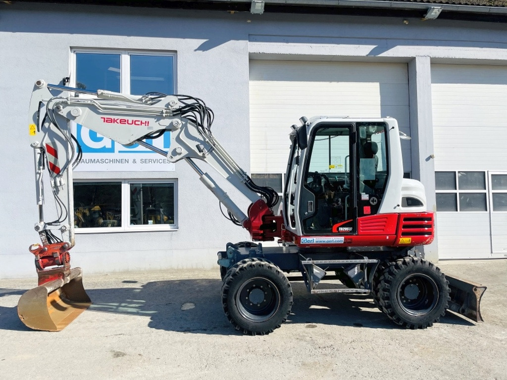 Takeuchi TB295W (3964) - Wheel excavator: picture 3 Takeuchi TB295W (3964) - Wheel excavator: picture 3