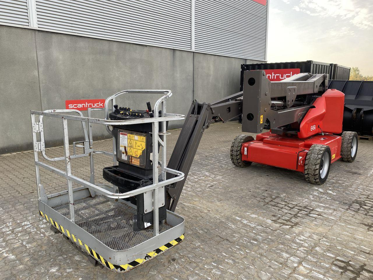 JLG E450AJ - Articulated boom: picture 1 JLG E450AJ - Articulated boom: picture 1