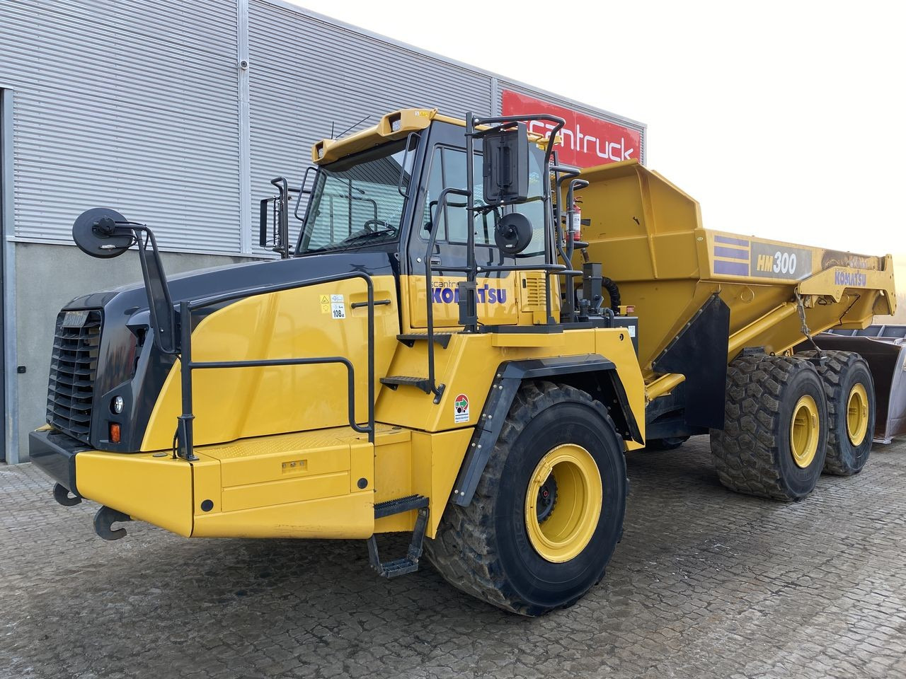 Komatsu HM300-5EO - Articulated dumper: picture 1 Komatsu HM300-5EO - Articulated dumper: picture 1