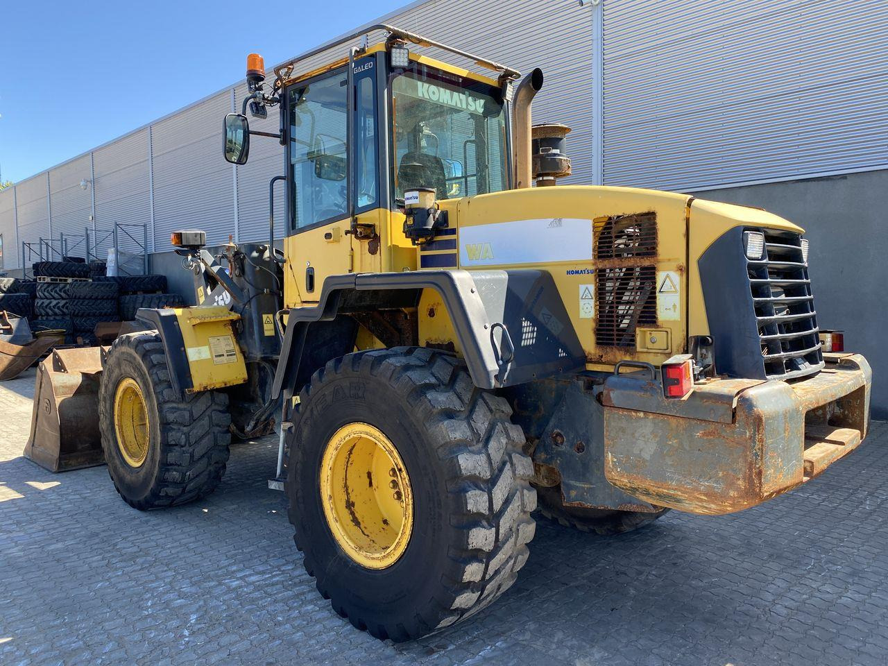 Komatsu WA250PZ-5 - Wheel loader: picture 2 Komatsu WA250PZ-5 - Wheel loader: picture 2
