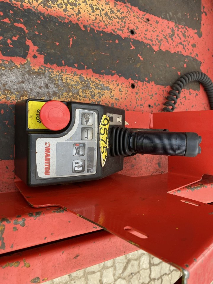 Manitou 78SEC - Scissor lift: picture 3 Manitou 78SEC - Scissor lift: picture 3