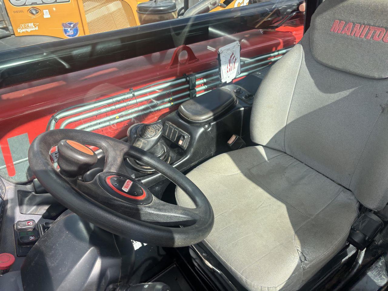 Manitou MT933 EASY COMFORT - Telescopic handler: picture 3 Manitou MT933 EASY COMFORT - Telescopic handler: picture 3