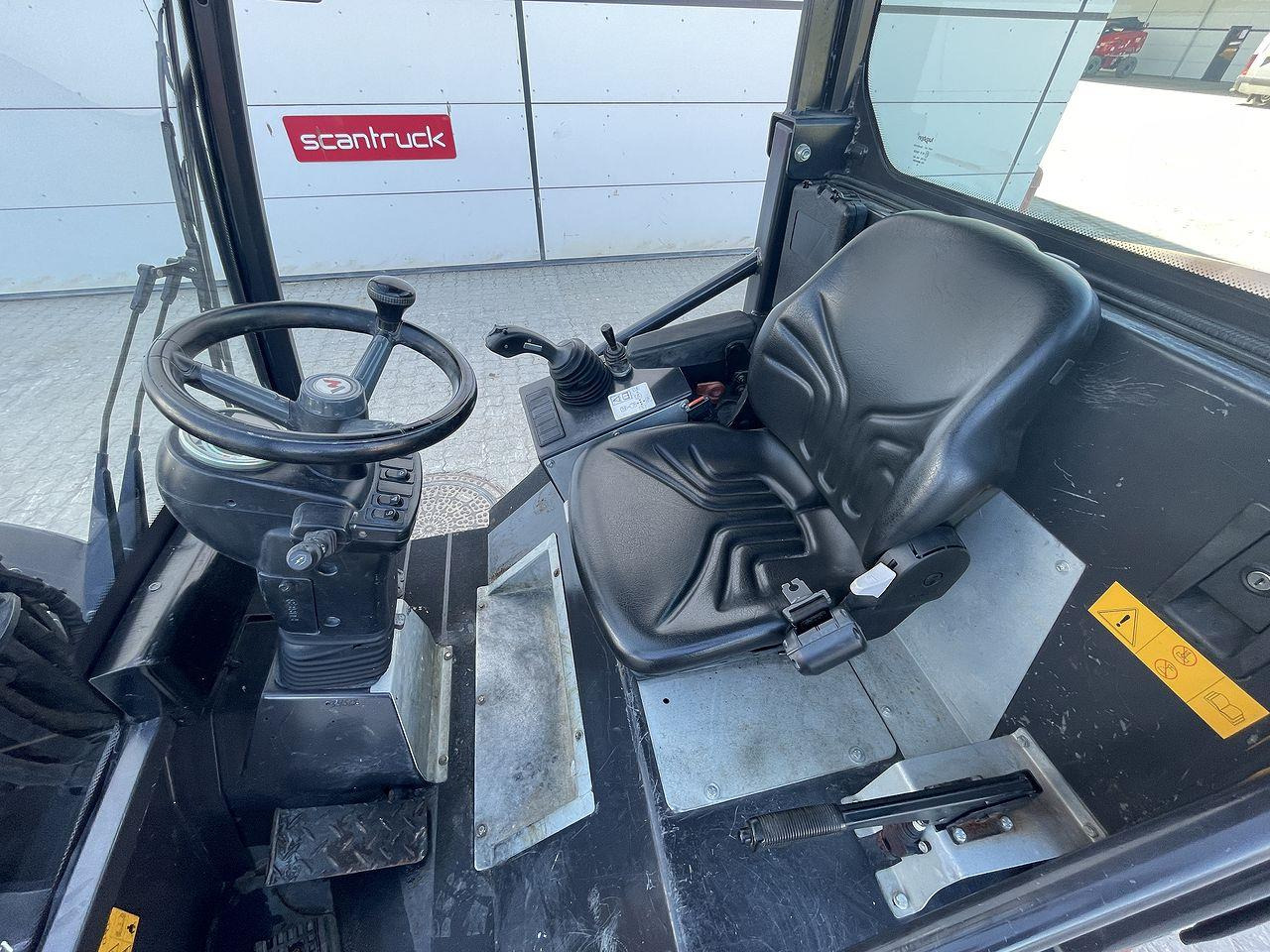 Weidemann 2070 - Compact loader: picture 3 Weidemann 2070 - Compact loader: picture 3