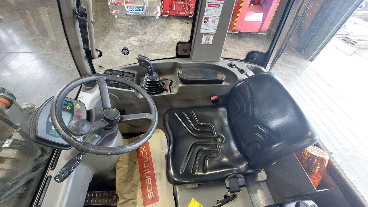 Weycor AR320 Cab - Compact loader: picture 3 Weycor AR320 Cab - Compact loader: picture 3