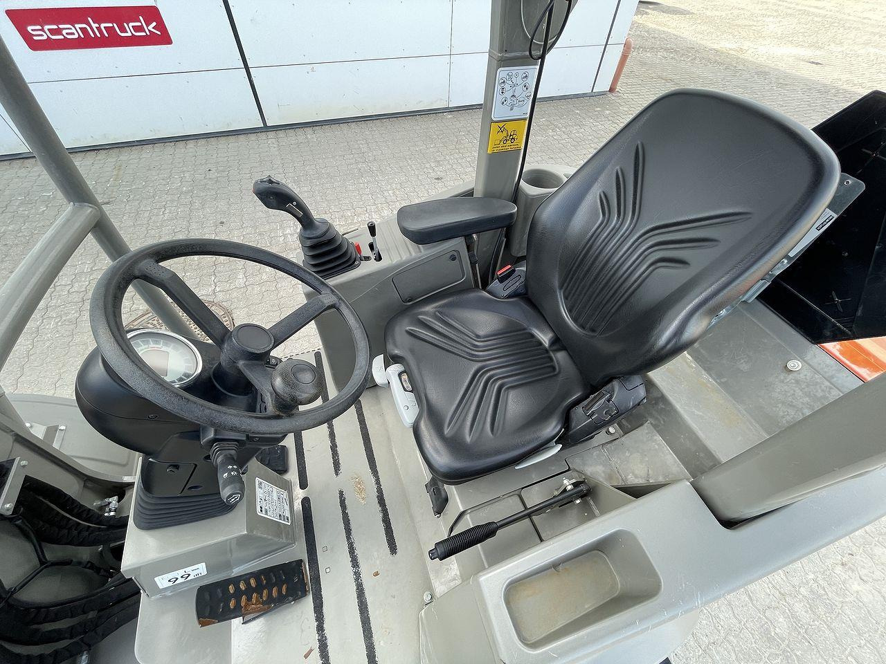 Weycor AR380 Agrar - Compact loader: picture 3 Weycor AR380 Agrar - Compact loader: picture 3