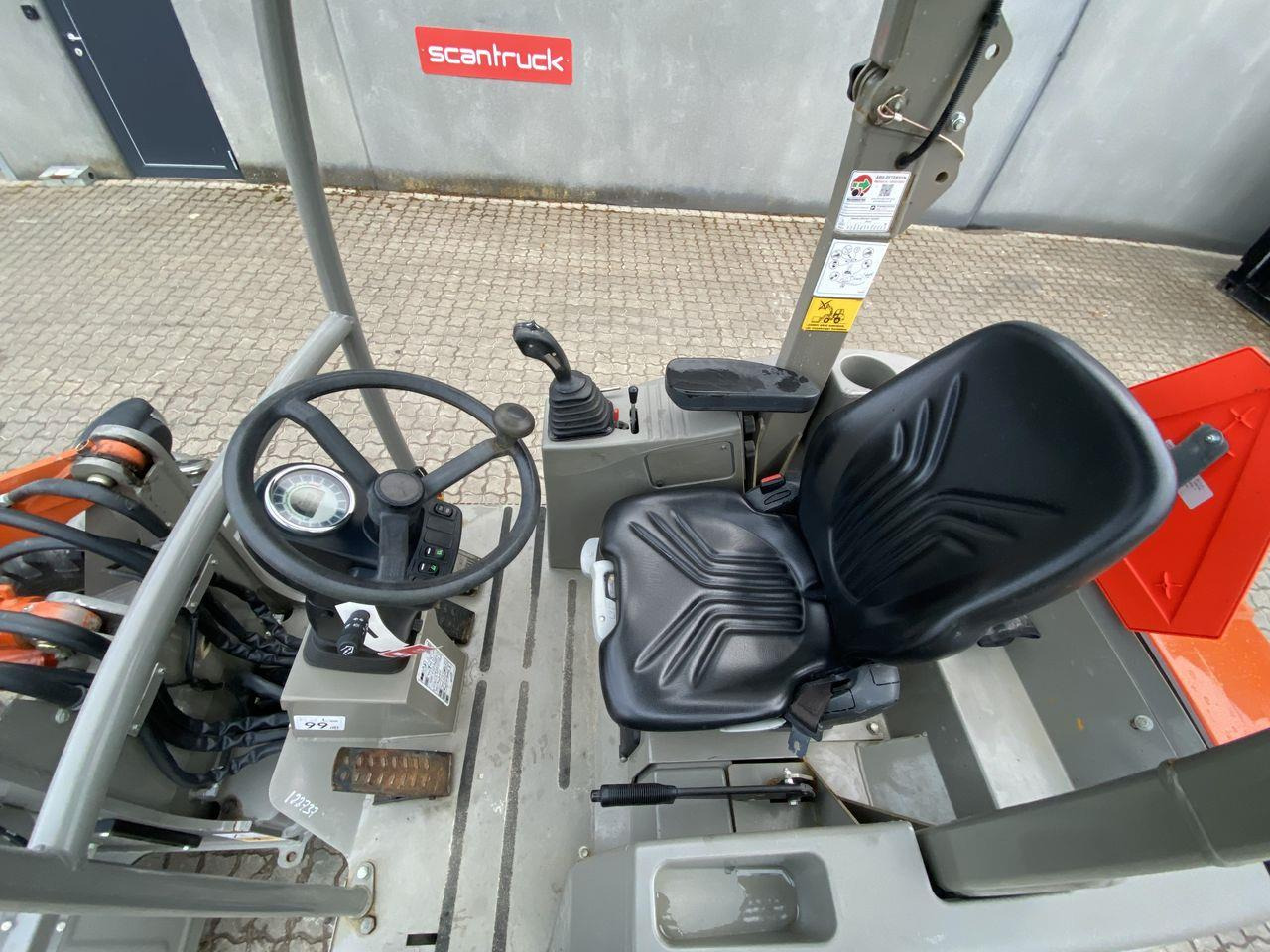 Weycor AR380 Agrar - Compact loader: picture 3 Weycor AR380 Agrar - Compact loader: picture 3