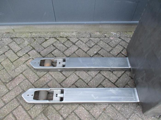BT LPE 200i - Pallet truck: picture 4 BT LPE 200i - Pallet truck: picture 4