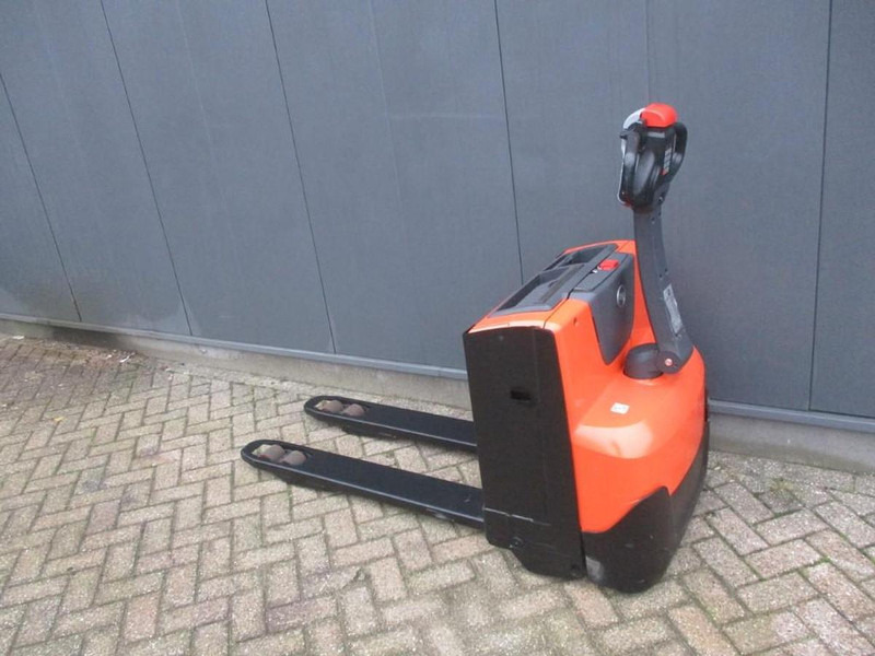 BT LWE160 - Pallet truck: picture 3 BT LWE160 - Pallet truck: picture 3