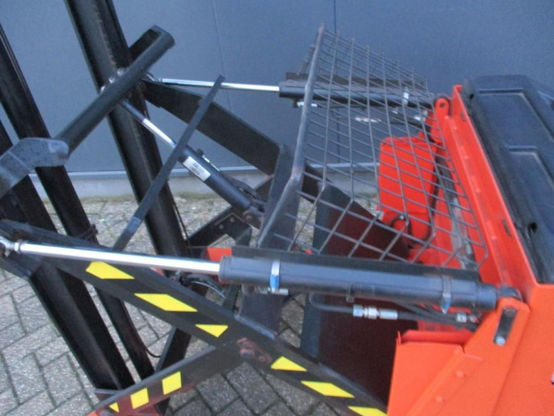 Pallet truck BT RWE120: picture 6