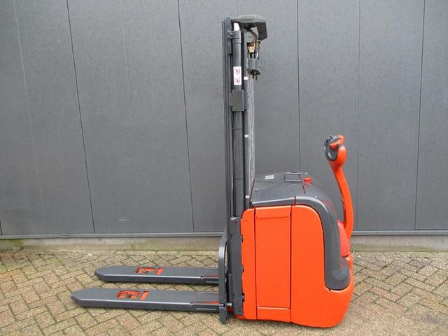 Linde L16 - Stacker: picture 2 Linde L16 - Stacker: picture 2