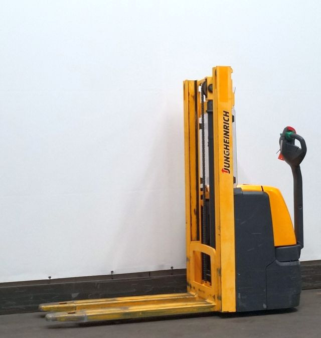 Jungheinrich EJC110 - Stacker: picture 1 Jungheinrich EJC110 - Stacker: picture 1