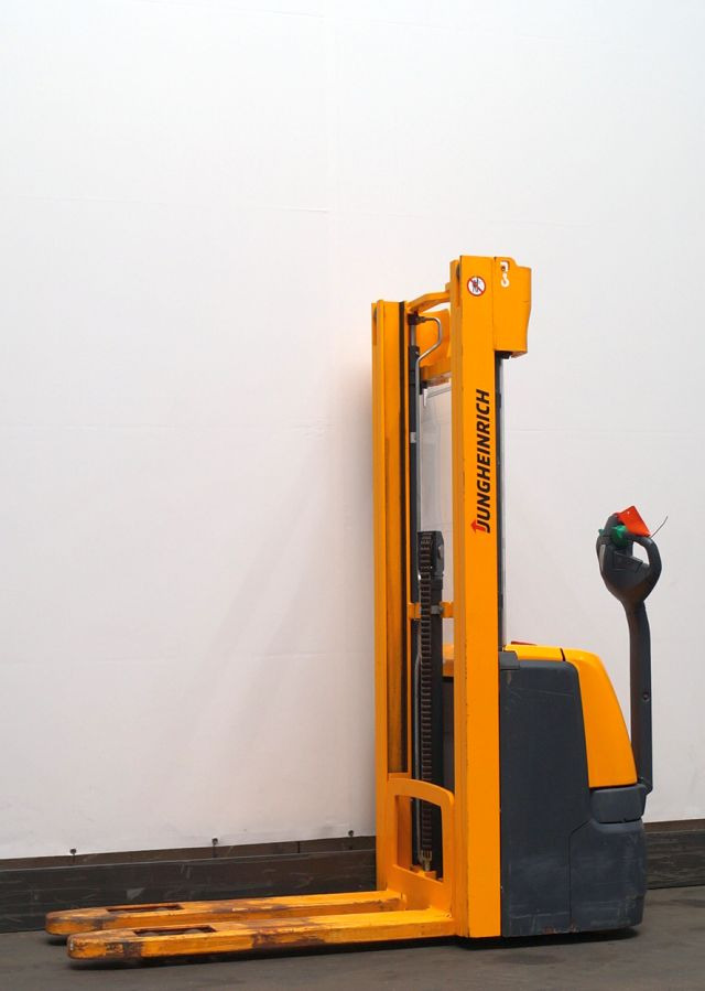 Jungheinrich EJC112 - Stacker: picture 1 Jungheinrich EJC112 - Stacker: picture 1