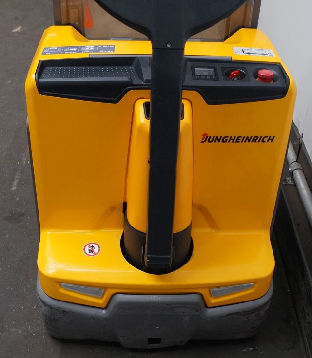 Jungheinrich EJD222 - Stacker: picture 3 Jungheinrich EJD222 - Stacker: picture 3