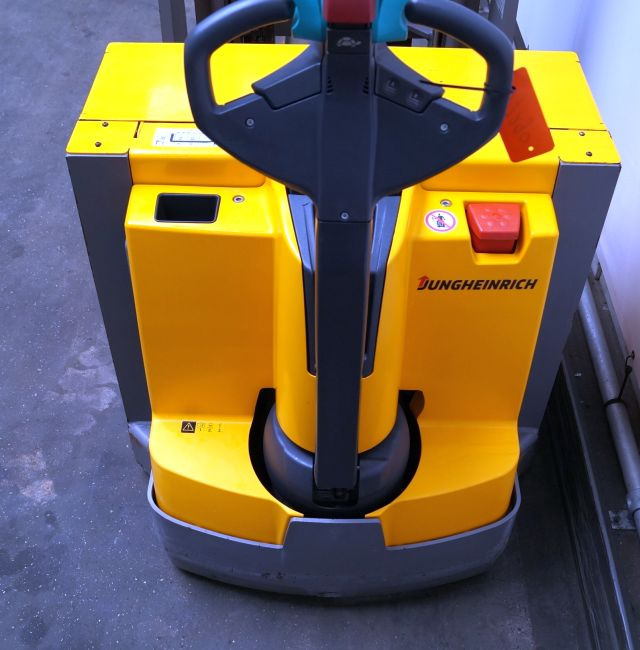 Jungheinrich EJG112 - Stacker: picture 5 Jungheinrich EJG112 - Stacker: picture 5