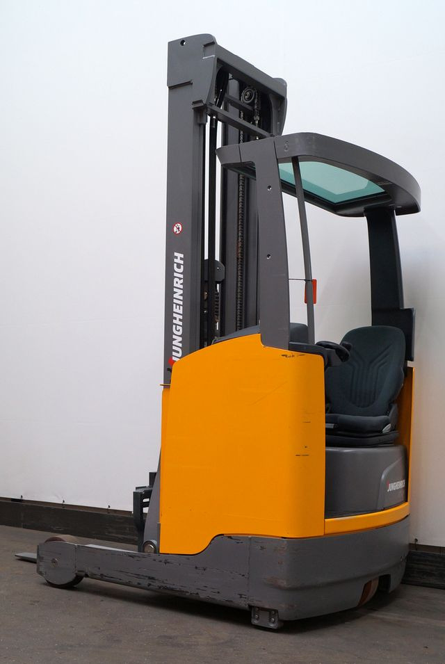Jungheinrich ETV214 - Reach truck: picture 1 Jungheinrich ETV214 - Reach truck: picture 1