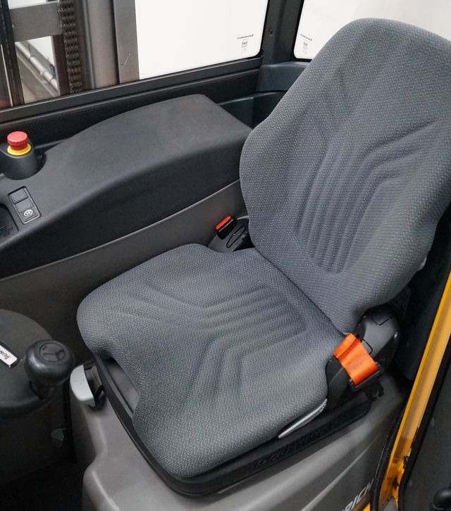 Jungheinrich ETV214 - Reach truck: picture 4 Jungheinrich ETV214 - Reach truck: picture 4