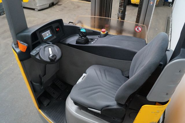 Jungheinrich ETV216 - Reach truck: picture 3 Jungheinrich ETV216 - Reach truck: picture 3