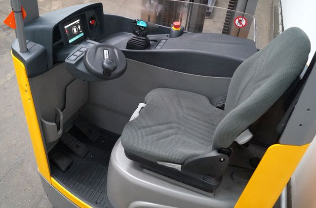 Jungheinrich ETV216 - Reach truck: picture 3 Jungheinrich ETV216 - Reach truck: picture 3