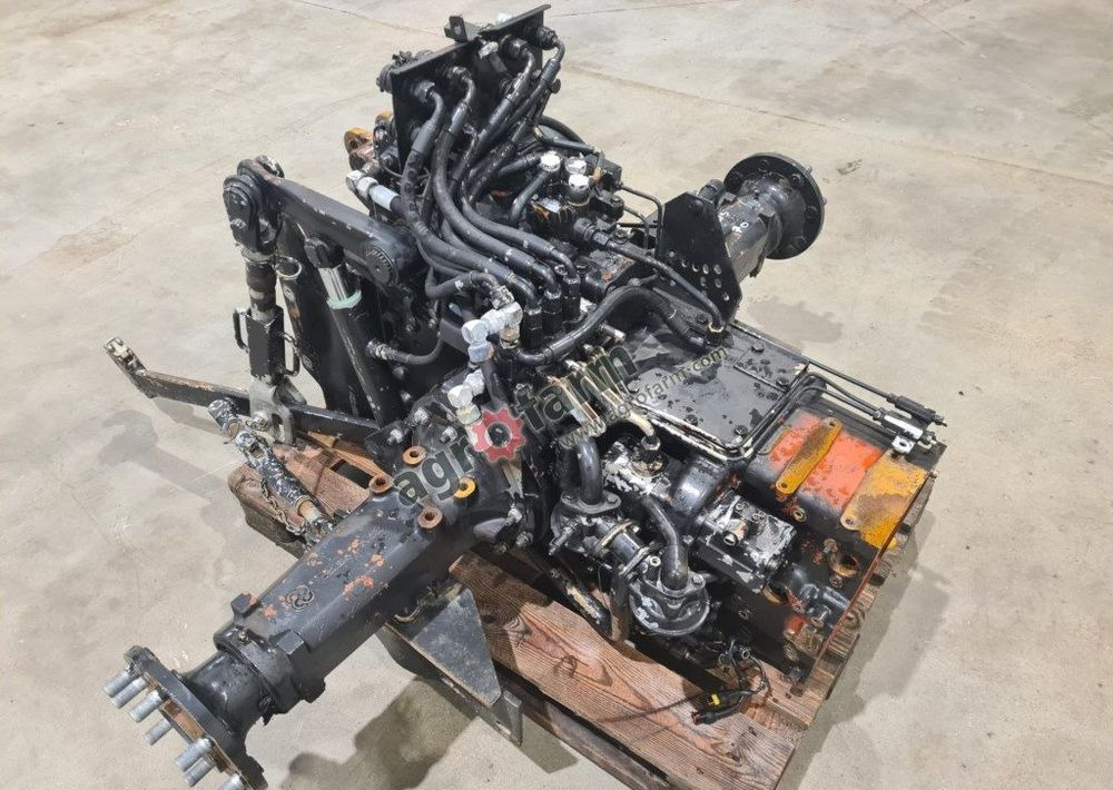 Tylny most Deutz Fahr Agrostar 6.61 4374608R - Gearbox: picture 2 Tylny most Deutz Fahr Agrostar 6.61 4374608R - Gearbox: picture 2