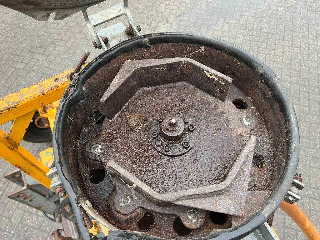 Hekamp 11 tand bouwland bemester - Manure spreader: picture 5 Hekamp 11 tand bouwland bemester - Manure spreader: picture 5