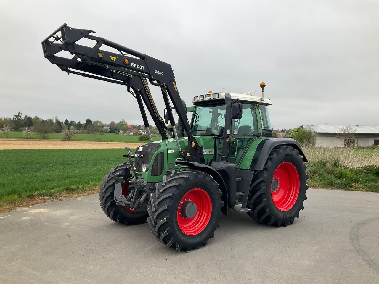 Fendt Vario 818 - Farm tractor: picture 1 Fendt Vario 818 - Farm tractor: picture 1