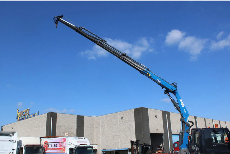 DAF CF 430 + COPMA 24TON/M + REMOTE + 6X2 STEERING + EURO 6 - Crane truck: picture 4 DAF CF 430 + COPMA 24TON/M + REMOTE + 6X2 STEERING + EURO 6 - Crane truck: picture 4