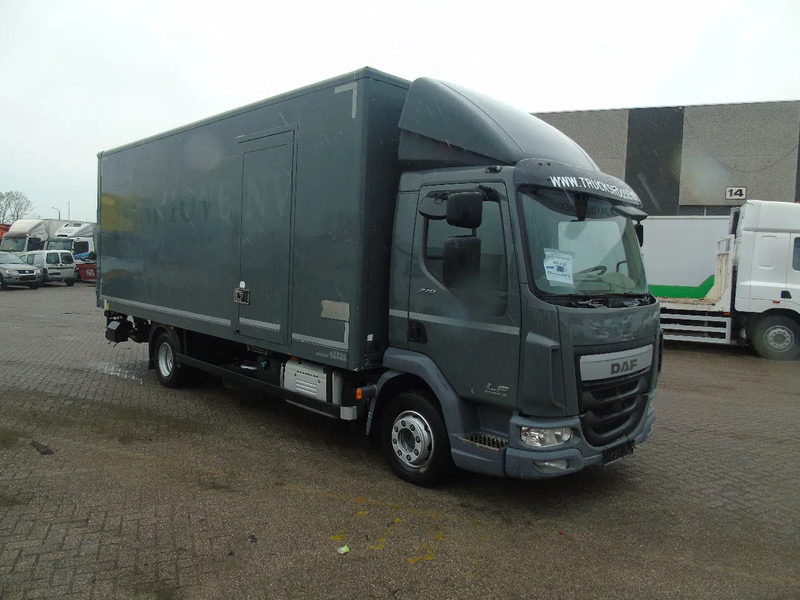 DAF LF 220 + euro 6 + lift + 12T - Box truck: picture 2 DAF LF 220 + euro 6 + lift + 12T - Box truck: picture 2