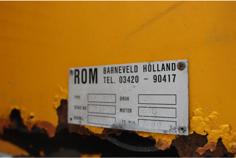 Vacuum truck DAF LF 45.130 + RON 4.000LITER: picture 11