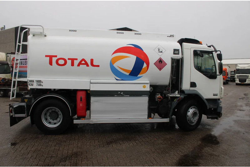 DAF LF 55.280 + 13.000L + 3 compartiment - Tanker truck: picture 4 DAF LF 55.280 + 13.000L + 3 compartiment - Tanker truck: picture 4