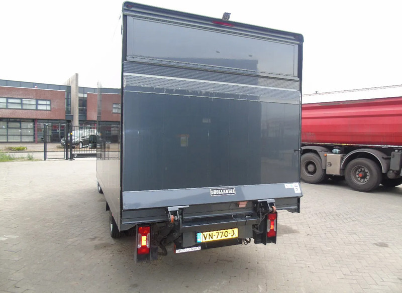 Iveco Daily 35C13 + LIFT + EURO 5 - Closed box van: picture 5 Iveco Daily 35C13 + LIFT + EURO 5 - Closed box van: picture 5