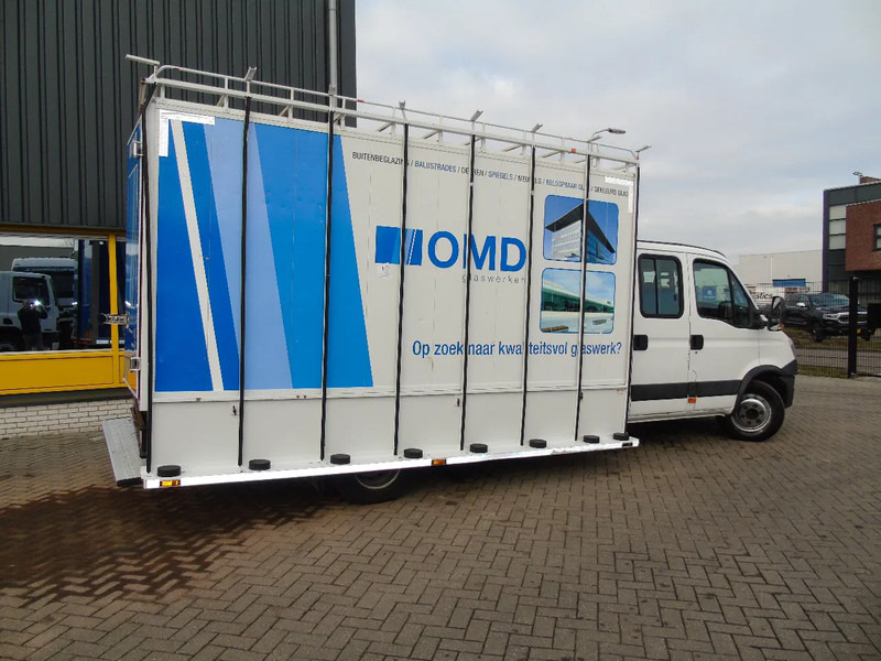 Iveco Daily 70 C17 + MANUAL - Closed box van: picture 4 Iveco Daily 70 C17 + MANUAL - Closed box van: picture 4