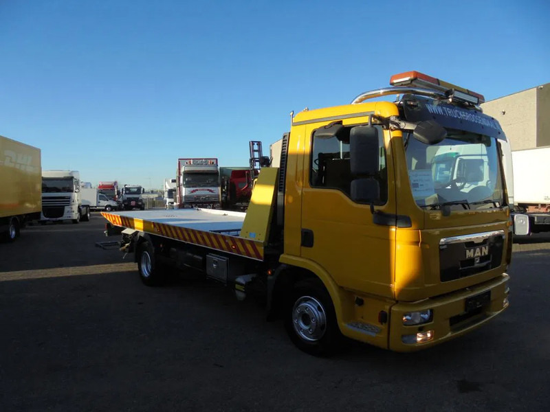 Autotransporter truck MAN TGL 12.220 + manual + full option+ BRIL + WINCH + Discounted from 42.950,-: picture 17