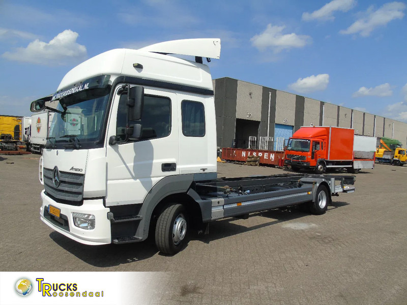 Mercedes-Benz Atego 1218 + EURO 6 + 5 PERS + BDF + LIFT - Container transporter/ Swap body truck: picture 1 Mercedes-Benz Atego 1218 + EURO 6 + 5 PERS + BDF + LIFT - Container transporter/ Swap body truck: picture 1