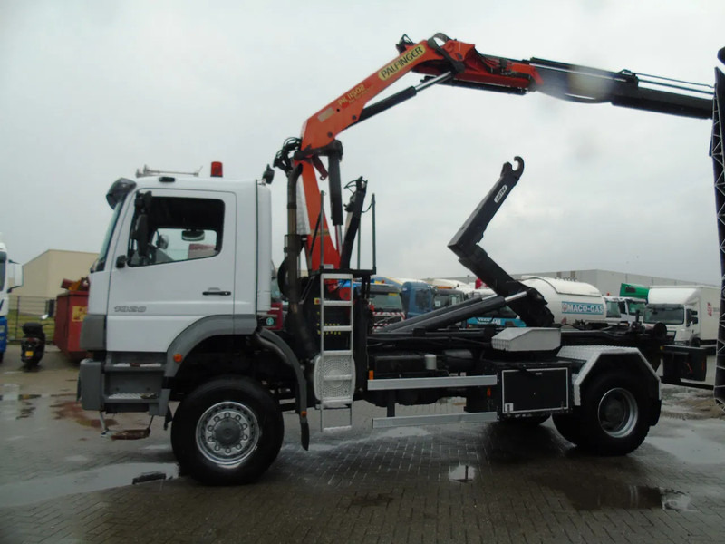 Mercedes-Benz Atego 1928 + 4x4 + PALFINGER PK11.500 + pallift + MANUAL + SPRING - Crane truck: picture 5 Mercedes-Benz Atego 1928 + 4x4 + PALFINGER PK11.500 + pallift + MANUAL + SPRING - Crane truck: picture 5