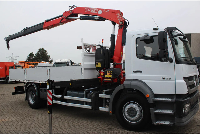 Mercedes-Benz Axor 1929 + FASSI F135 + REMOTE + EURO 5 + MANUAL - Crane truck: picture 2 Mercedes-Benz Axor 1929 + FASSI F135 + REMOTE + EURO 5 + MANUAL - Crane truck: picture 2