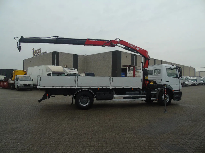 Mercedes-Benz Axor 1929 + FASSI F135 + REMOTE + EURO 5 + MANUAL - Crane truck: picture 4 Mercedes-Benz Axor 1929 + FASSI F135 + REMOTE + EURO 5 + MANUAL - Crane truck: picture 4