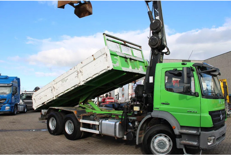 Mercedes-Benz Axor 2633 + TIPPER + HIAB 144 + REMOTE + MANUAL - Crane truck: picture 2 Mercedes-Benz Axor 2633 + TIPPER + HIAB 144 + REMOTE + MANUAL - Crane truck: picture 2