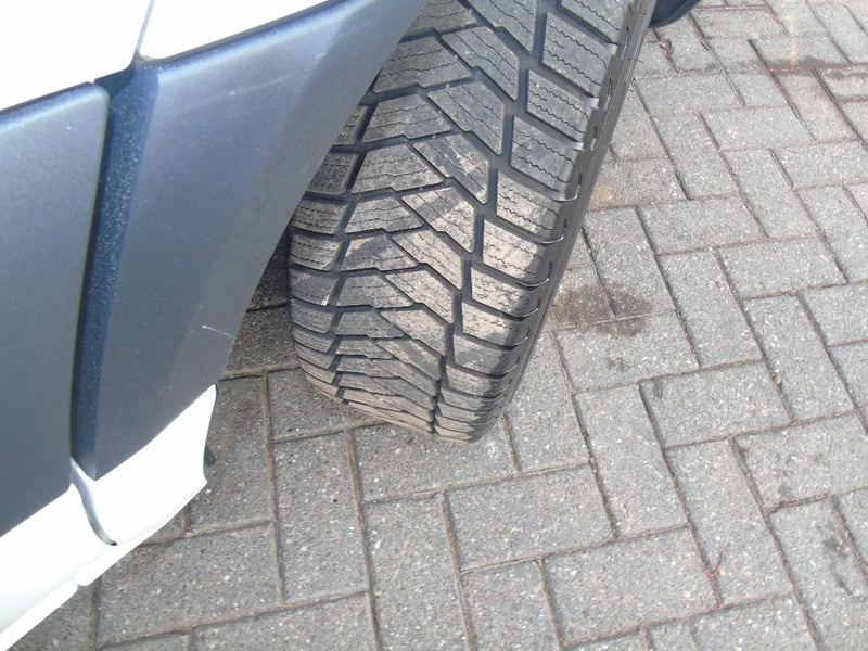 Closed box van Mercedes-Benz Sprinter 314 + lift: picture 19