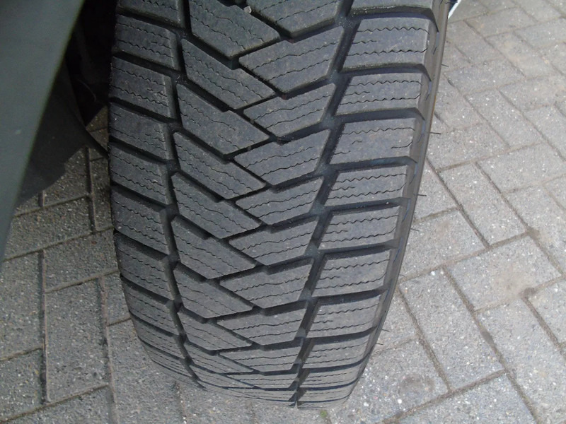 Closed box van Mercedes-Benz Sprinter 314 + lift: picture 16